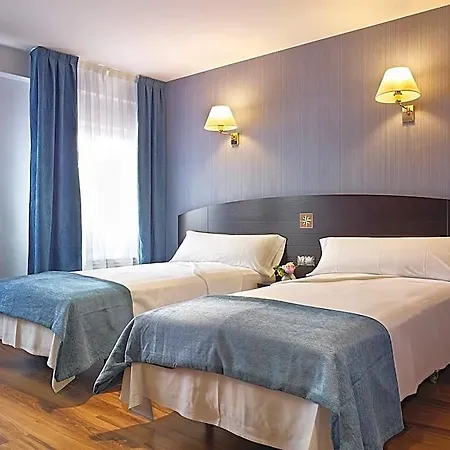 40 Nudos Hotel 3*