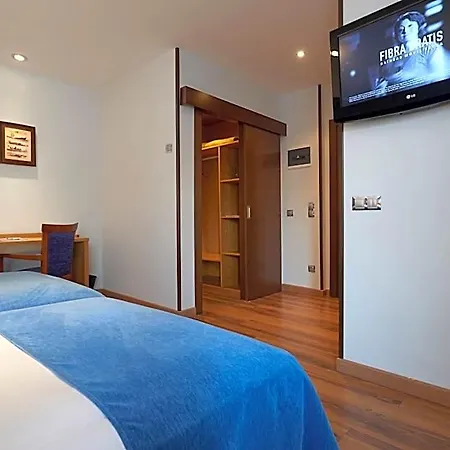 Hotel 40 Nudos