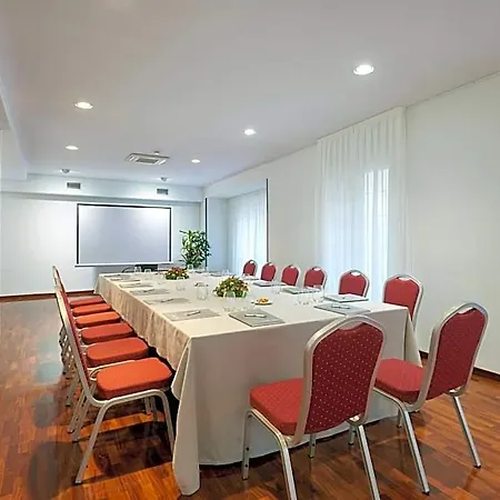 40 Nudos Hotel 3*