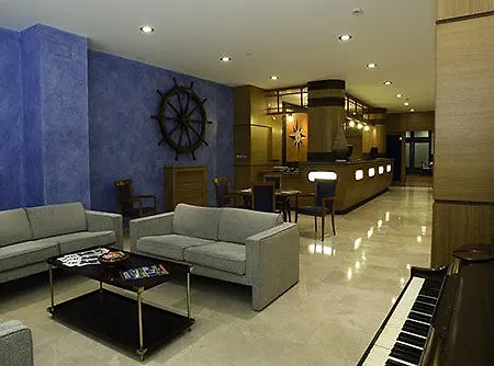 Hotel 40 Nudos