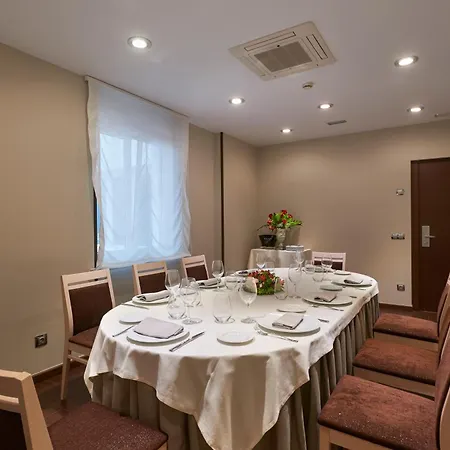 40 Nudos Hotel 3*