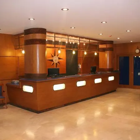 מלון 40 Nudos 3*