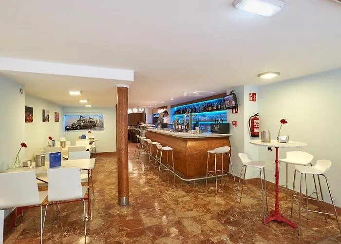 40 Nudos Hotel Avilés